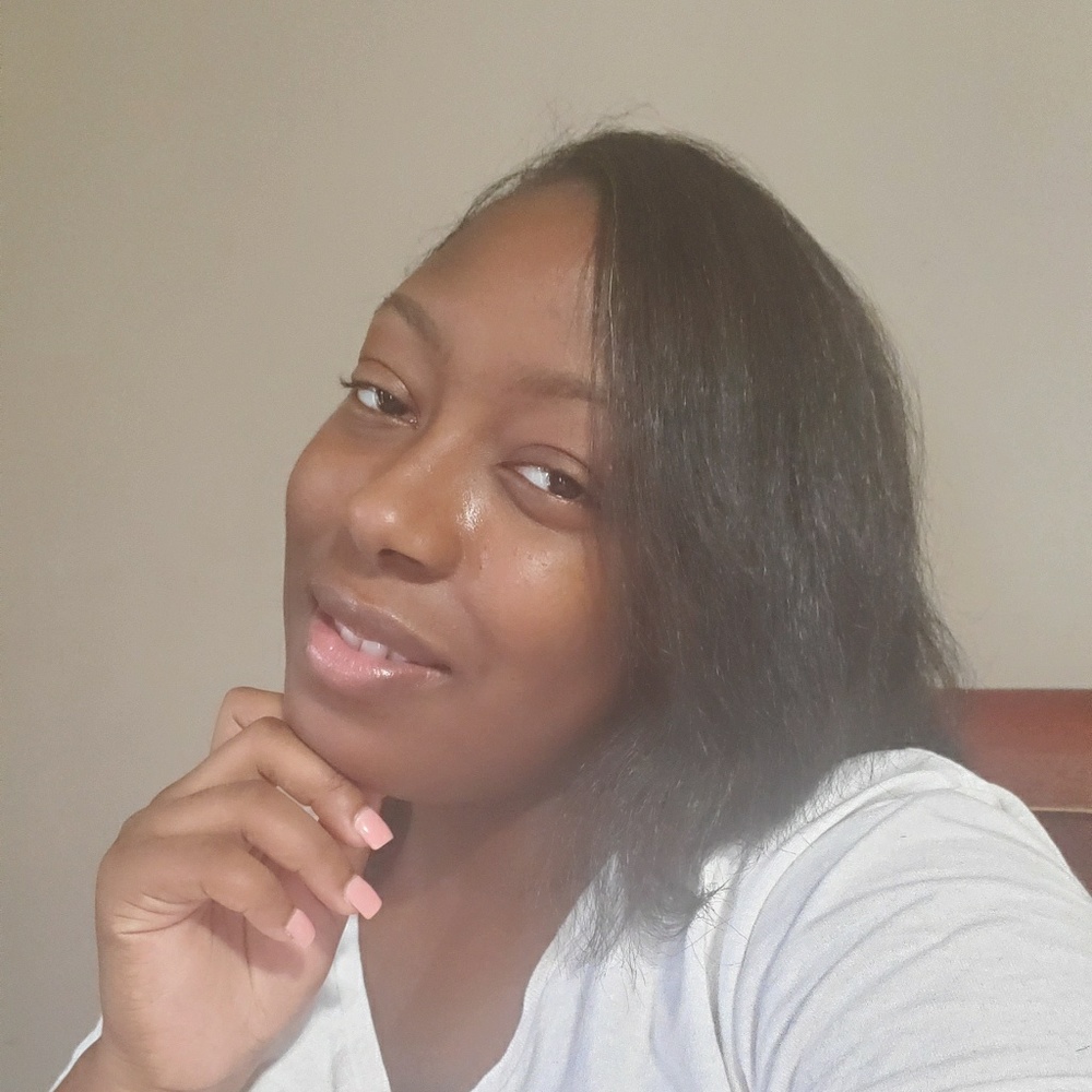 Meet your Posher, Brittney